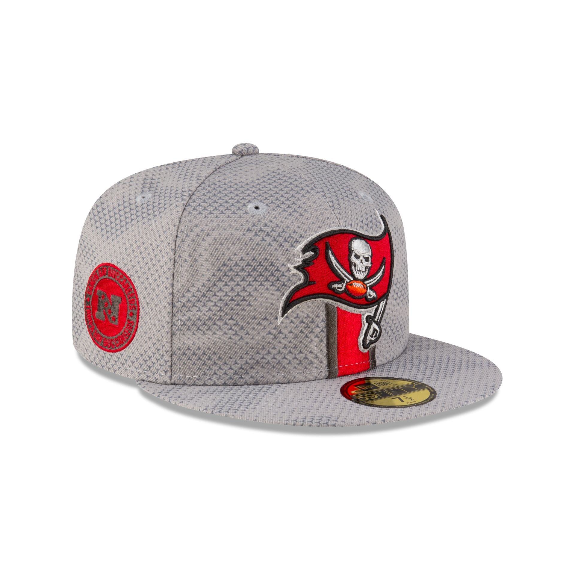 Retailer buccaneers cap