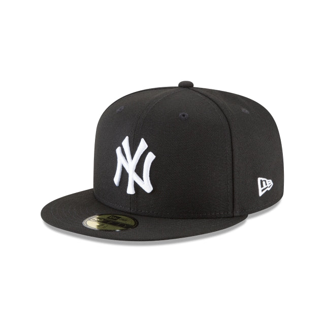 New Era New York Yankees 59FIFTY Fitted 7 1/2 / Black White