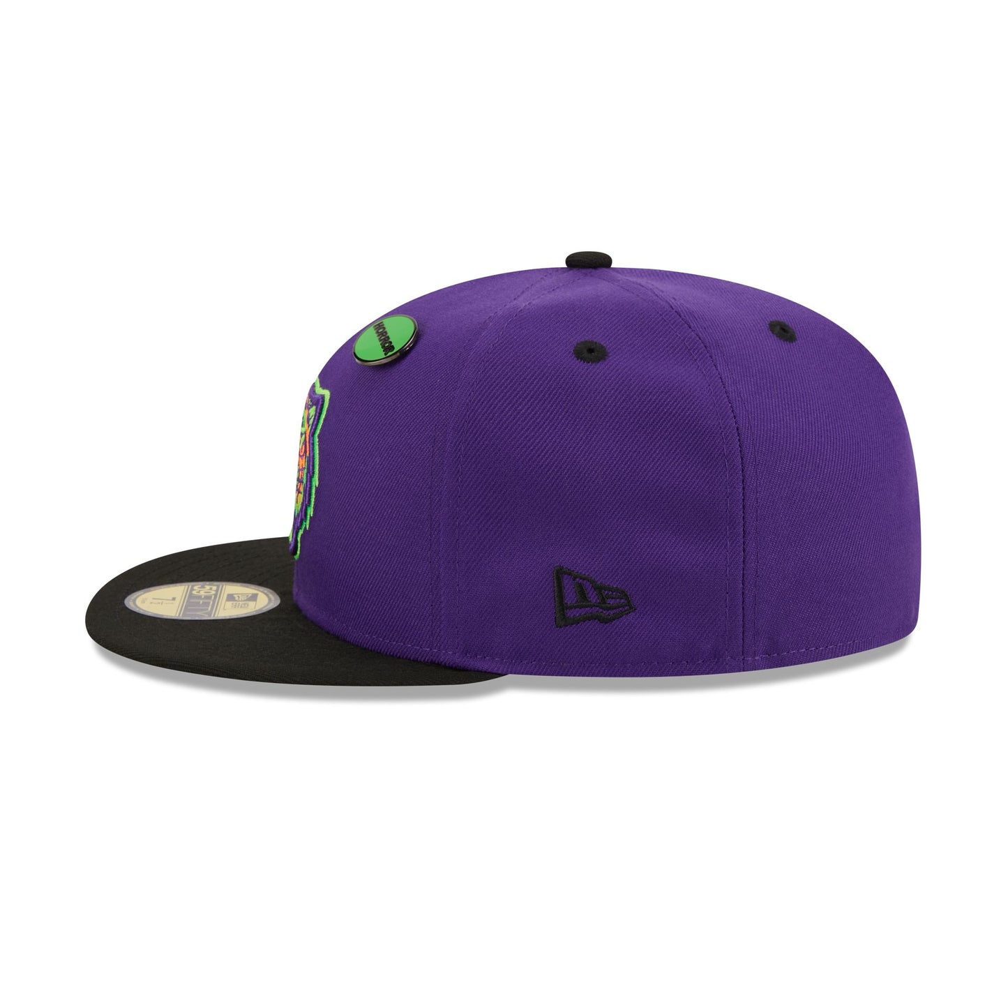 These caps are no trick, just a treat! The New Era 59Fifty Halloween Parade  edition is perfect for those who haunt to be stylish. 👻�