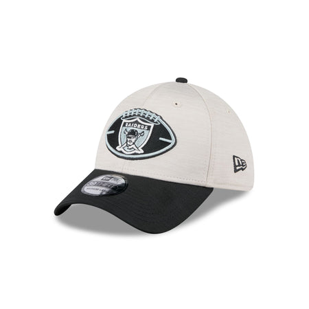 Las Vegas Raiders 2024 Historic Sideline 39THIRTY Stretch Fit Hat