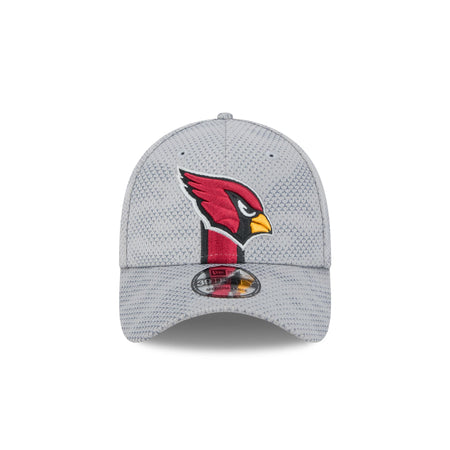 Arizona Cardinals 2024 Sideline Gray 39THIRTY Stretch Fit Hat