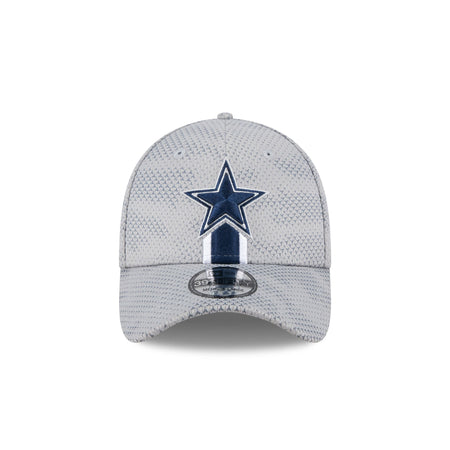 Dallas Cowboys 2024 Sideline Gray 39THIRTY Stretch Fit Hat