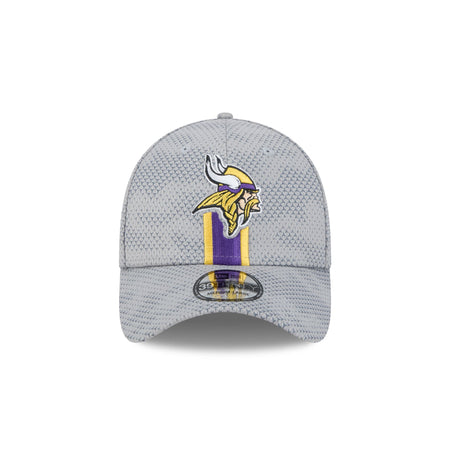 Minnesota Vikings 2024 Sideline Gray 39THIRTY Stretch Fit Hat