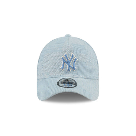 New York Yankees Logo Essentials Denim 9FORTY A-Frame Snapback Hat