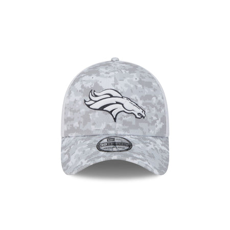 Denver Broncos 2024 Salute to Service 39THIRTY Stretch Fit Hat