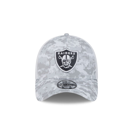 Las Vegas Raiders 2024 Salute to Service 39THIRTY Stretch Fit Hat