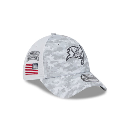 Tampa Bay Buccaneers 2024 Salute to Service 39THIRTY Stretch Fit Hat