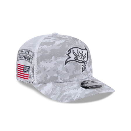 Tampa Bay Buccaneers 2024 Salute to Service 9SEVENTY Trucker Hat