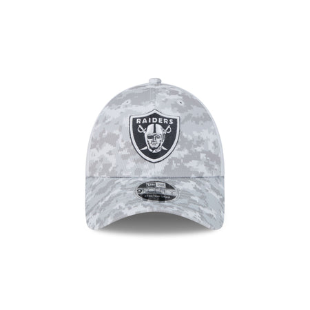 Las Vegas Raiders 2024 Salute to Service 9FORTY Stretch-Snap Hat