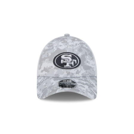 San Francisco 49ers 2024 Salute to Service 9FORTY Stretch-Snap Hat