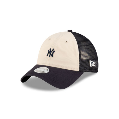 New York Yankees Women's Navy 9TWENTY Trucker Hat