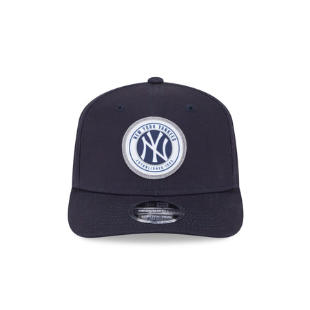 New York Yankees Circle Patch 9SEVENTY Stretch-Snap Hat