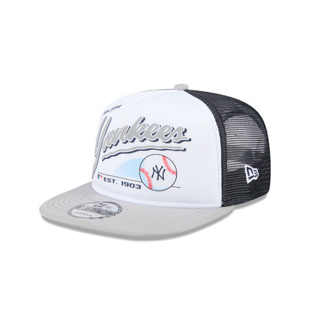 New York Yankees Retro Script 9FIFTY A-Frame Trucker Hat