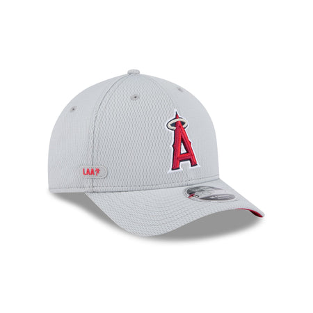 Los Angeles Angels 2025 Clubhouse Gray 9FORTY M-Crown Snapback Hat