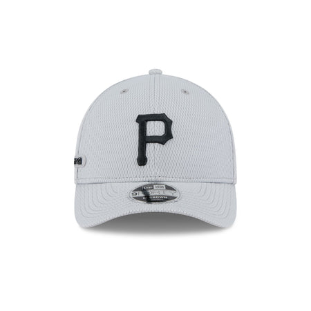 Pittsburgh Pirates 2025 Clubhouse Gray 9FORTY M-Crown Snapback Hat