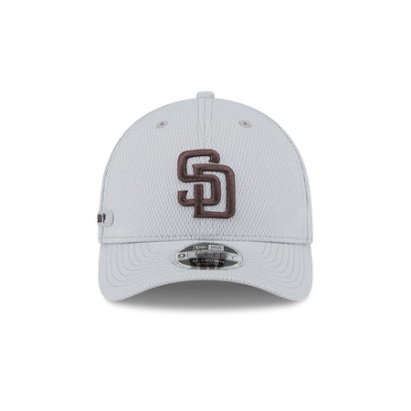 San Diego Padres 2025 Clubhouse Gray 9FORTY M-Crown Snapback Hat