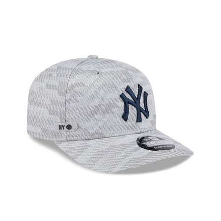 New York Yankees 2025 Clubhouse Gray 9SEVENTY Stretch-Snap Hat