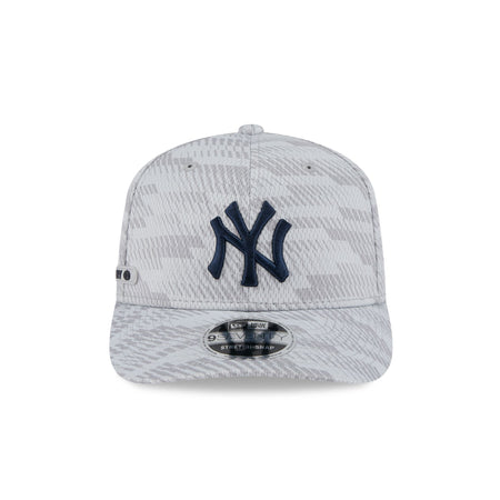 New York Yankees 2025 Clubhouse Gray 9SEVENTY Stretch-Snap Hat