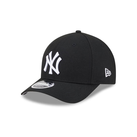 New York Yankees Black 9FORTY M-Crown Snapback Hat