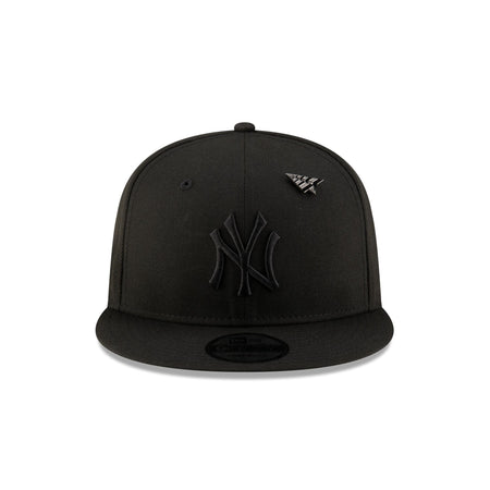 Paper Planes x New York Yankees Blackout 9FIFTY Snapback Hat