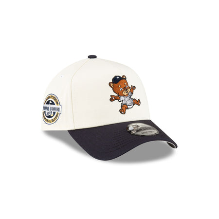 New York Yankees Mini Mascot 9FORTY A-Frame Snapback Hat