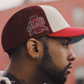 New York Mets Anniversary 59FIFTY Fitted on model