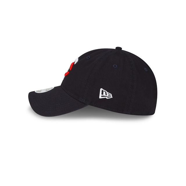 St. Louis Cardinals New Era Women's Black on Black Core Classic II 9TWENTY  Adjustable Hat