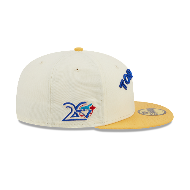 Toronto Blue Jays Cooperstown Chrome 59FIFTY Fitted Hat, White - Size: 7 1/2, MLB by New Era