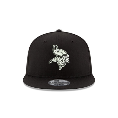 Minnesota Vikings Black and White 9FIFTY Snapback Hat